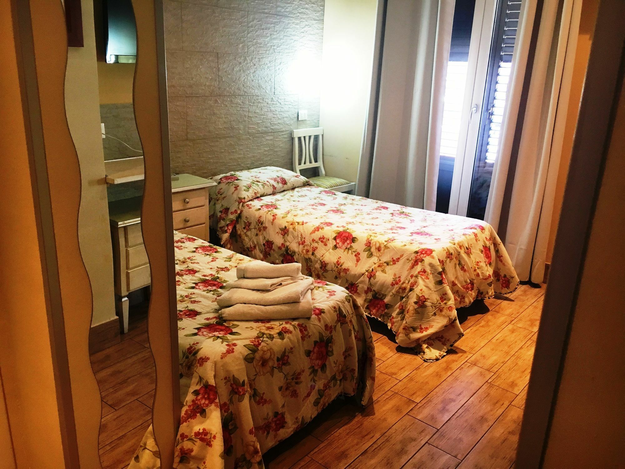 Casa Aurelia Hotel ปาแลร์โม ภายนอก รูปภาพ